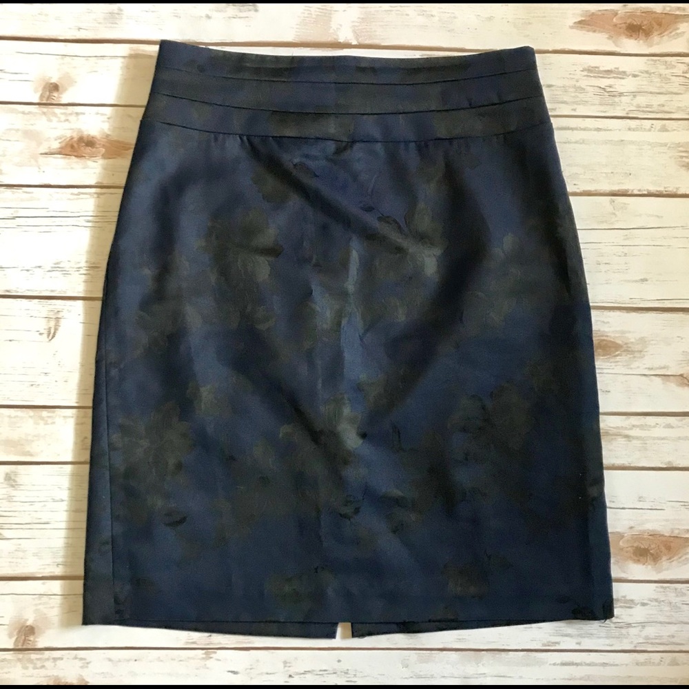 H&M Blue Pencil Skirt w/Floral design